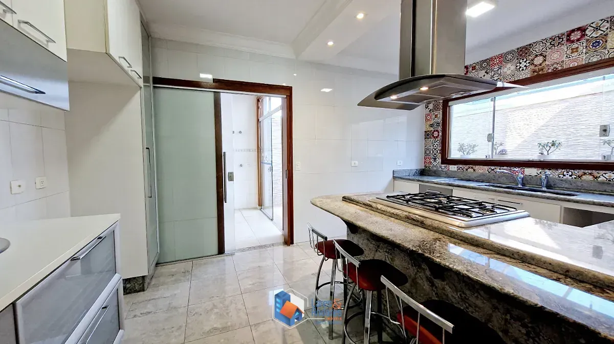 Imagem Sobrado para venda em Vila Maria com 3 quartos, sendo 1 suíte, 223m²