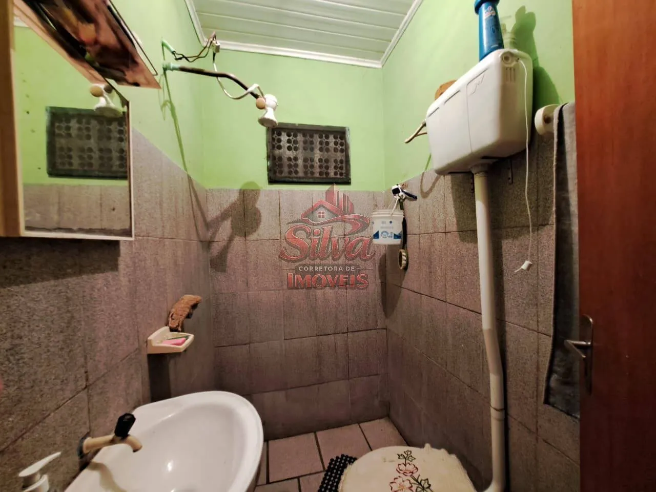 Imagem Casa 2 dormitórios com anexos em Mariluz B