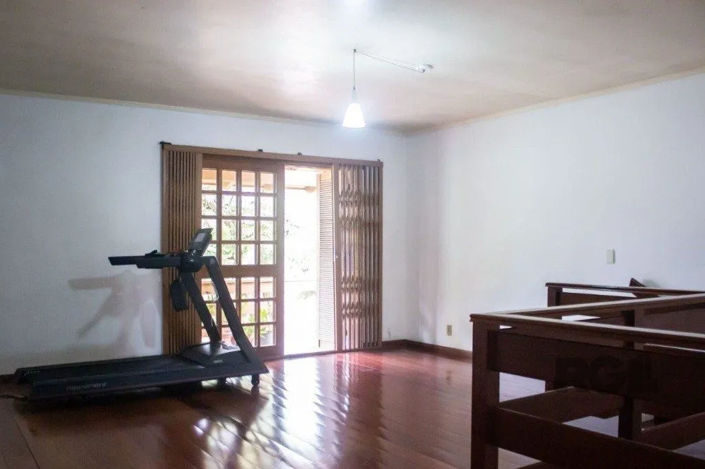 Imagem Casa 298m² - 4 dormitórios, 3 vagas na Zona Norte
