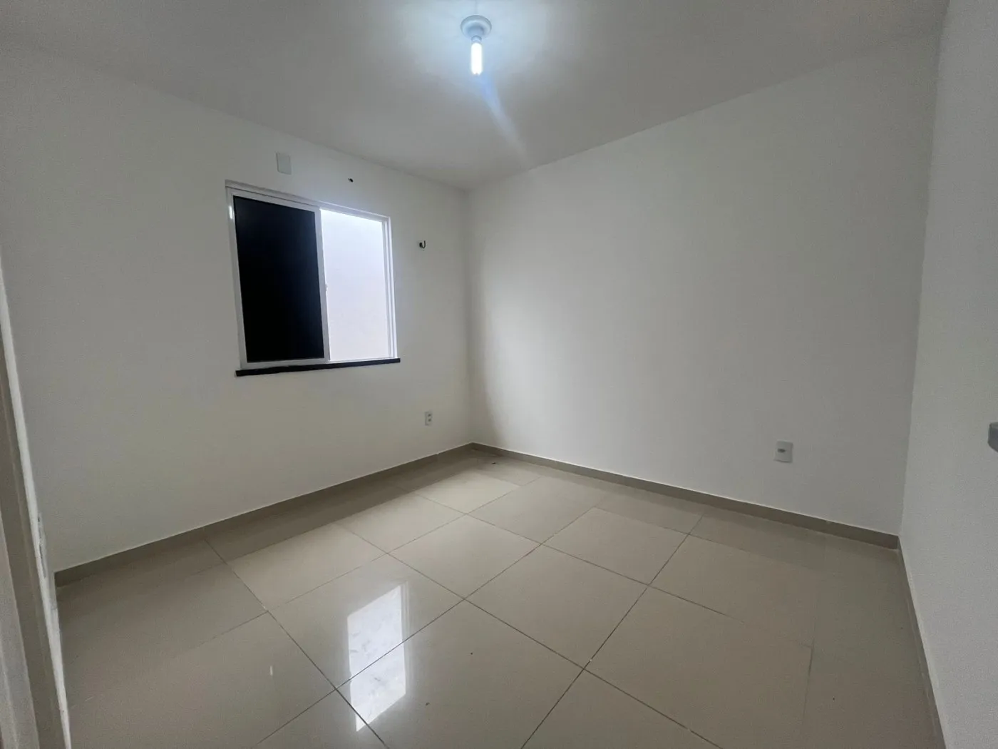 Imagem Casa para Venda em Fortaleza, Sapiranga, 3 dormitórios, 3 suítes, 3 vagas