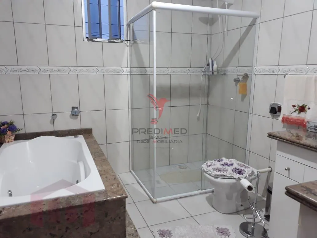 Imagem CASA A VENDA EM PALHOÇAS SC, COM 04 DORMITÓRIOS UM SUÍTE , VALOR R$ 889.000.00
