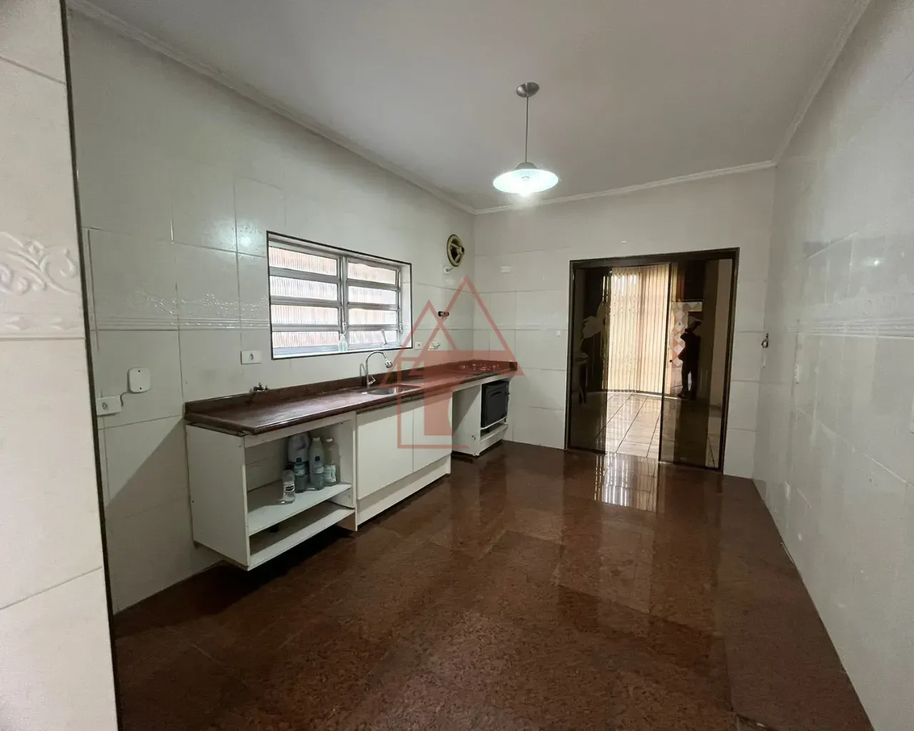 Imagem Sobrado com 4 Quartos à Venda, 367 metros em Vila Ponte Nova - Cubatão
