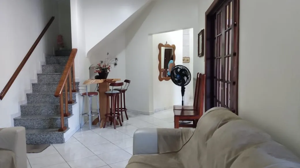 Imagem Casa à venda 4 Quartos, 1 Suite, 3 Vagas, 300M², Vila São José, Taubaté - SP