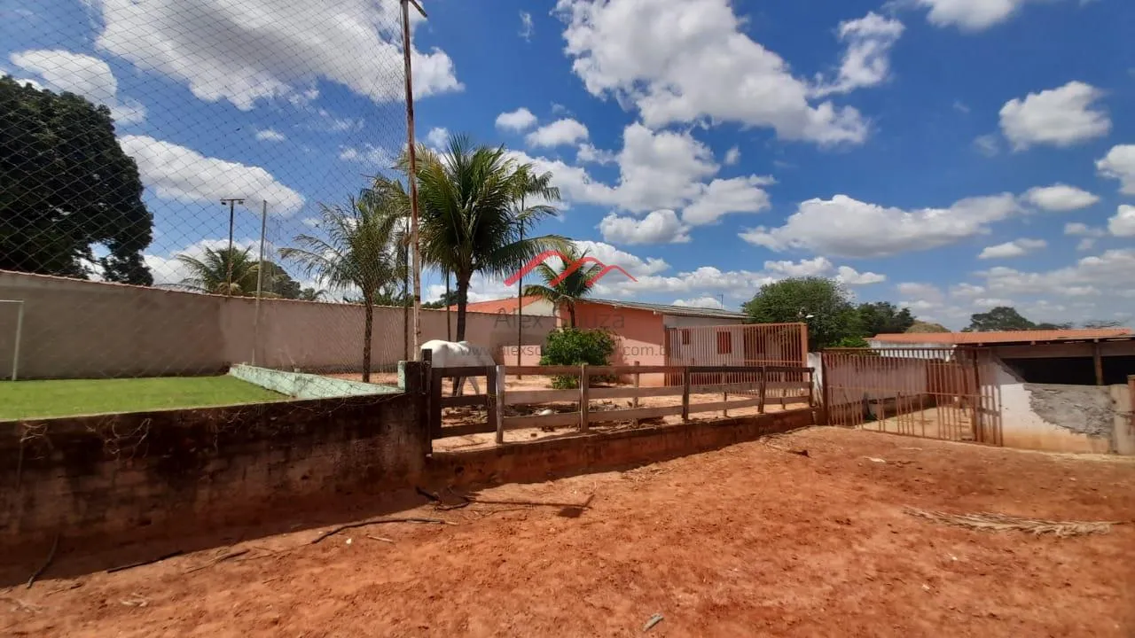 Imagem Chácara para Venda em Monte Mor, Chácaras Meu Cantinho, 2 dormitórios, 1 suíte, 2 banheiros, 10 vagas