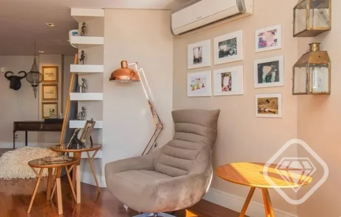 Imagem Apartamento Exclusivo com Terraço e Vista para o Pôr do Sol

Brilhante Imóveis apresenta um apart...