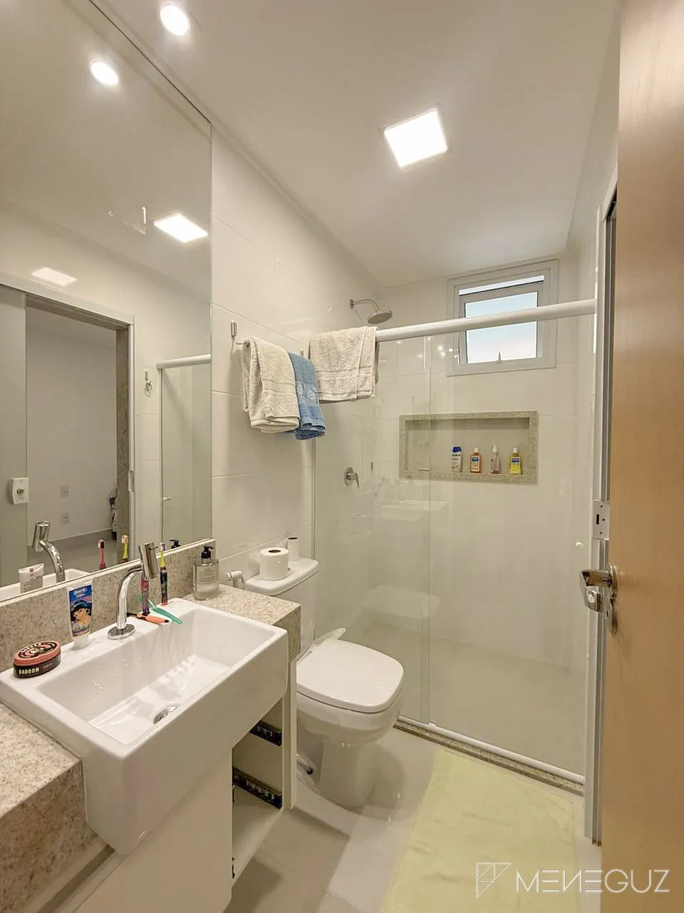 Imagem APT. 3 QTOS (SUÍTE) VENDA - ED. TOMAZIO - VISTA MAR - 2 VAGAS - GUARAPARI