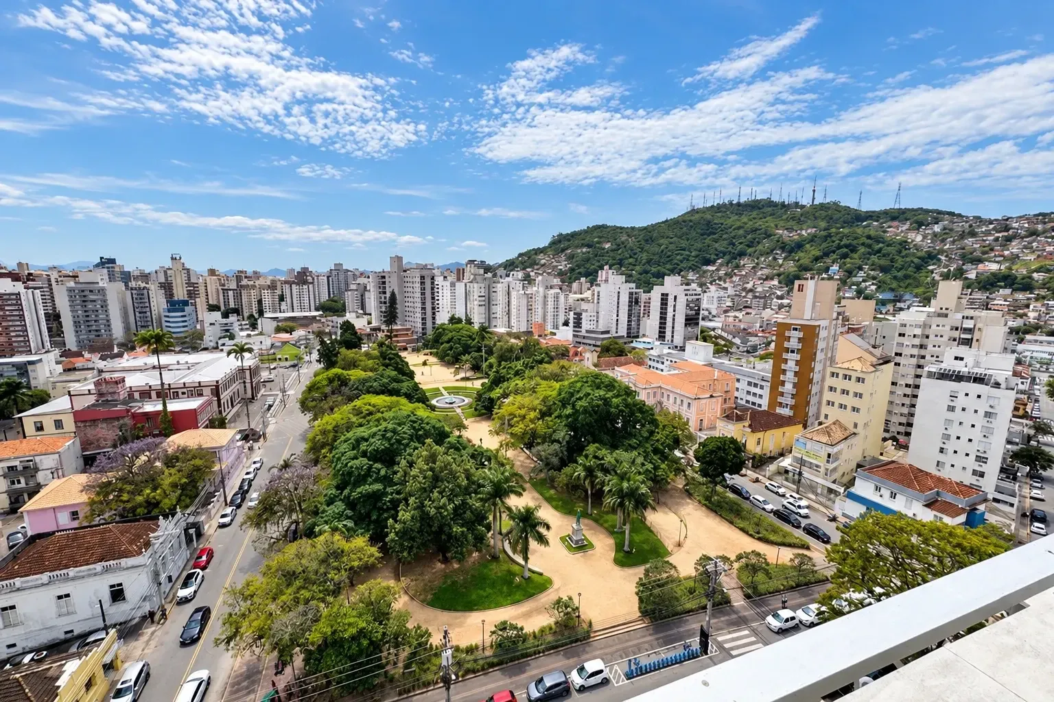 Imagem Apartamento com 4 Quartos à Venda, 215 m² em Centro - Florianópolis