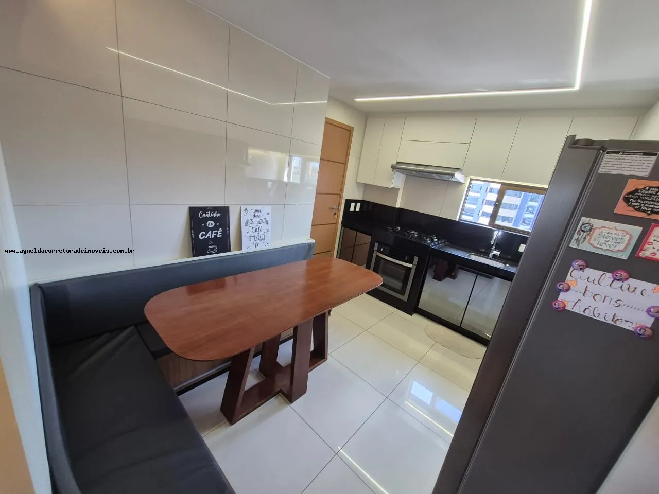 Imagem Apartamento para Venda em Natal, Lagoa Nova, 3 dormitórios, 3 suítes, 4 banheiros, 2 vagas