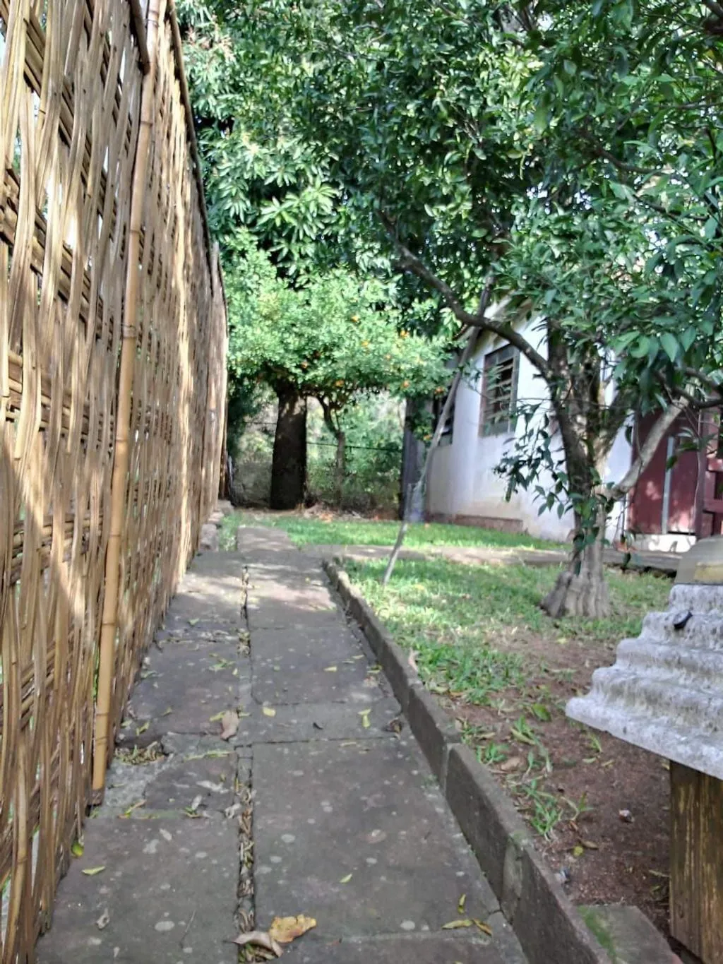 Imagem Casa com 4 dormitórios no bairro Gloria - Porto Alegre