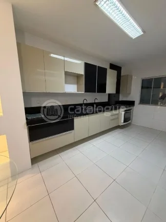 Imagem VENDE - BELA CASA DUPLEX NO BOSQUE DAS PALMEIRAS