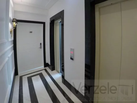 Imagem Apartamento Quadra Mar para Venda em Balneário Camboriú / SC no bairro Centro