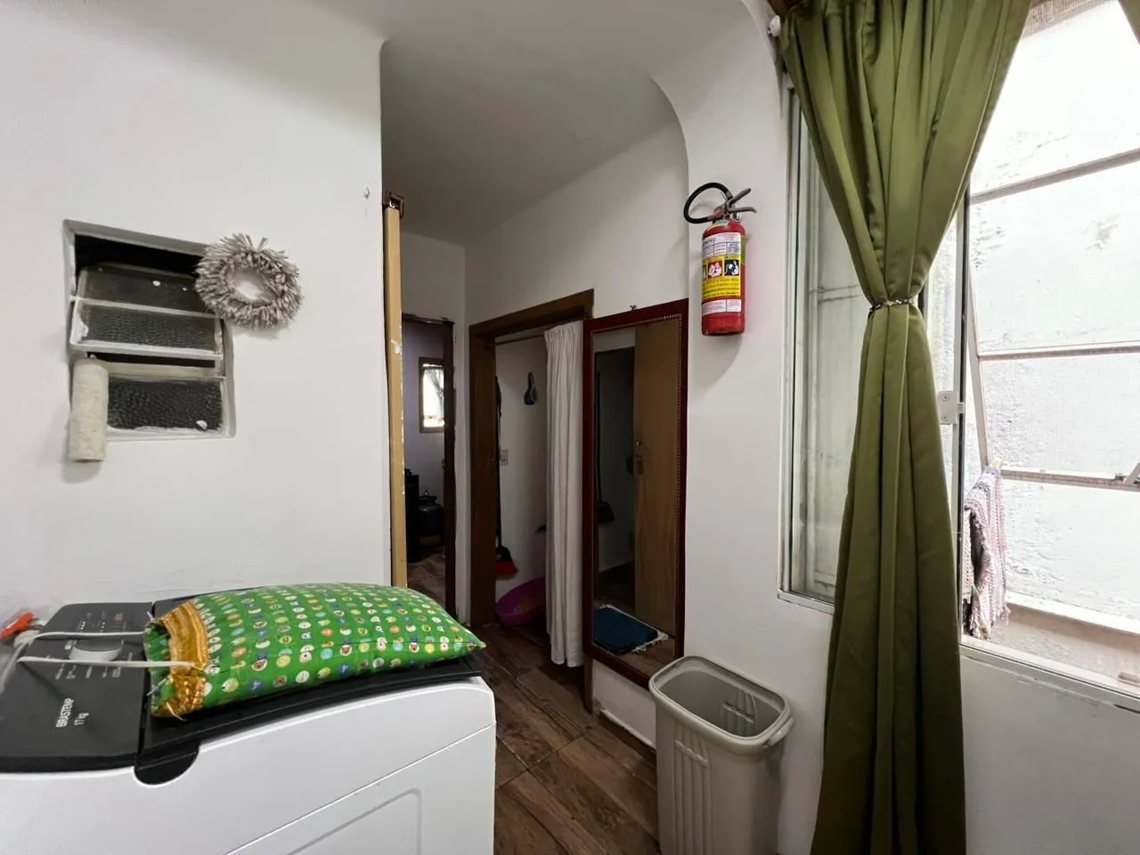 Imagem Apartamento com 03 quartos e 02 banheiros no Centro Histórico de Porto Alegre.