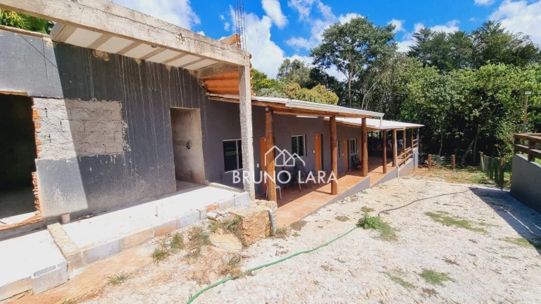 Imagem Sítio à venda no bairro Batatal em Igarapé/MG.