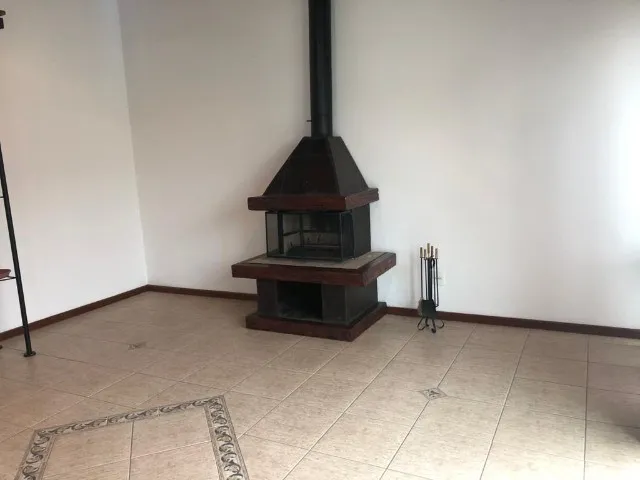Imagem Linda Casa de Alto Padrão à Venda no Jardim Pagliato ? Qualidade e Conforto em Cada Detalhe
