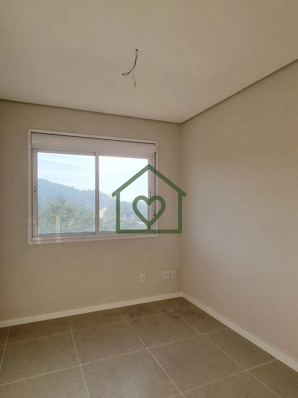 Imagem Astir vende na Av. Bento Gonçalves, apto 3D com vaga, pronto para morar, em andar alto, 2 banheiros...