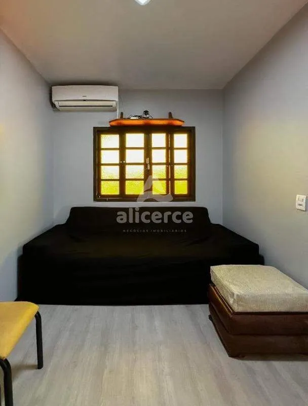 Imagem Casa à venda com 3 quartos , 200m² em Ribeirão da Ilha Florianópolis
