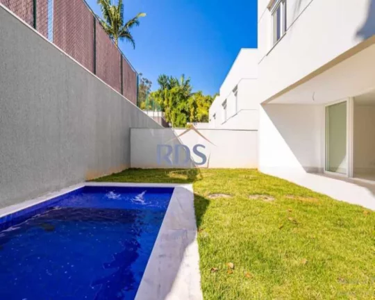 Imagem Casa de alto padrão em condomínio Fechado