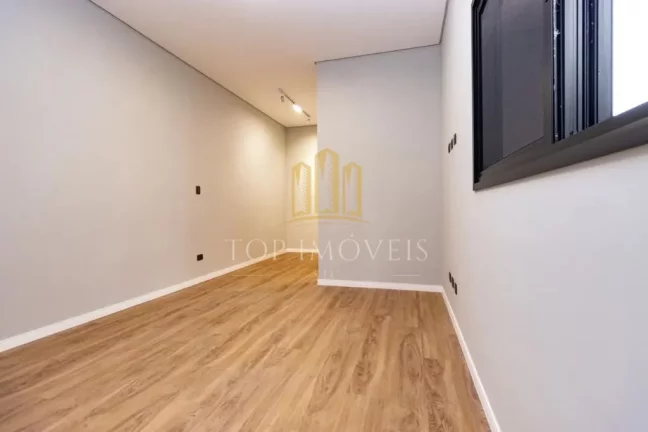 Imagem Magnifica casa Nova três dormitórios suite master espaço gourmet em condominio fechado
