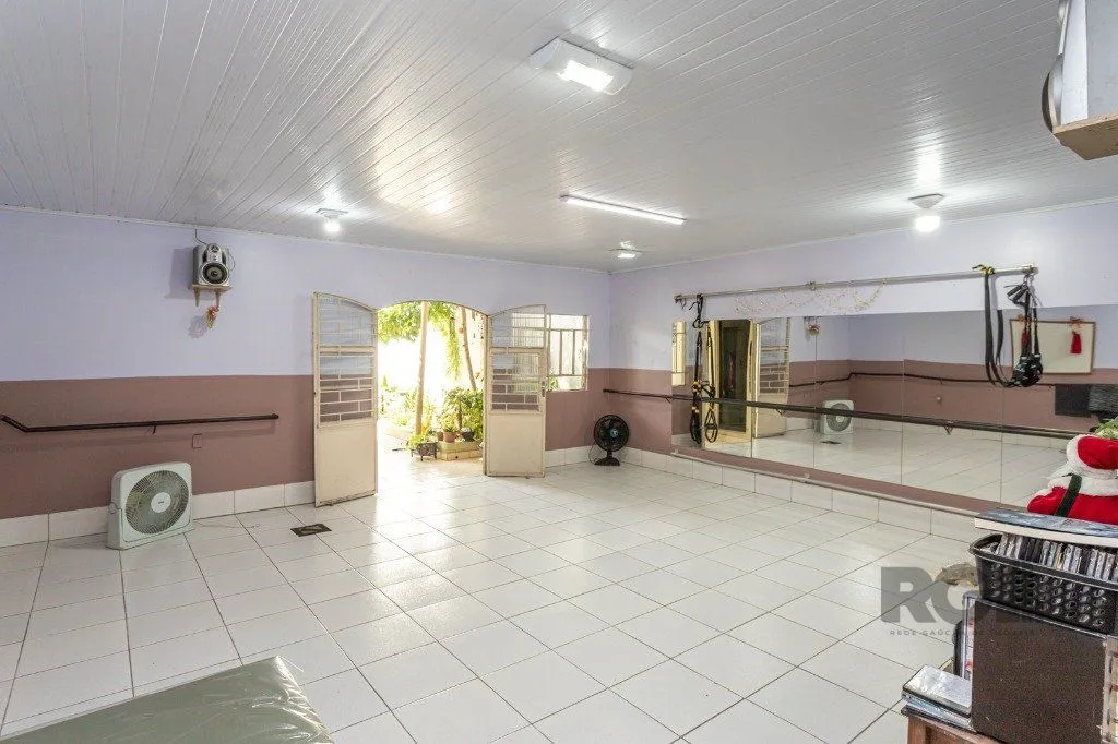 Imagem CASA COMERCIAL E RESIDENCIAL NO MIOLO DO BAIRRO SANTANA