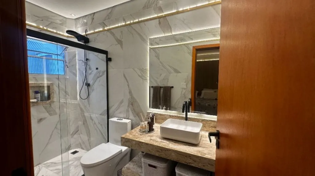 Imagem CASA COM 300,00 m² - CANTO DO FORTE - PRAIA GRANDE SP