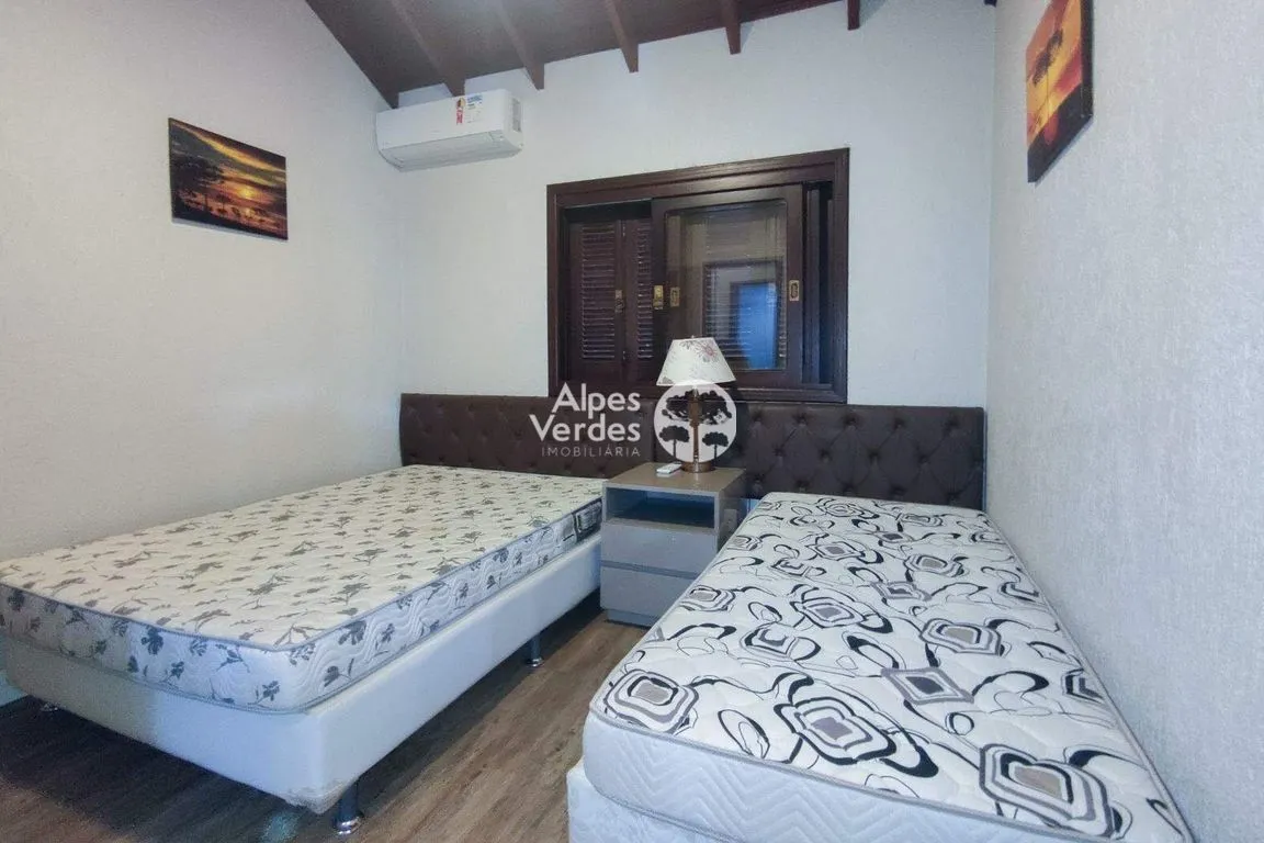 Imagem Vende-se Apartamento em Gramado, com 02 dormitórios