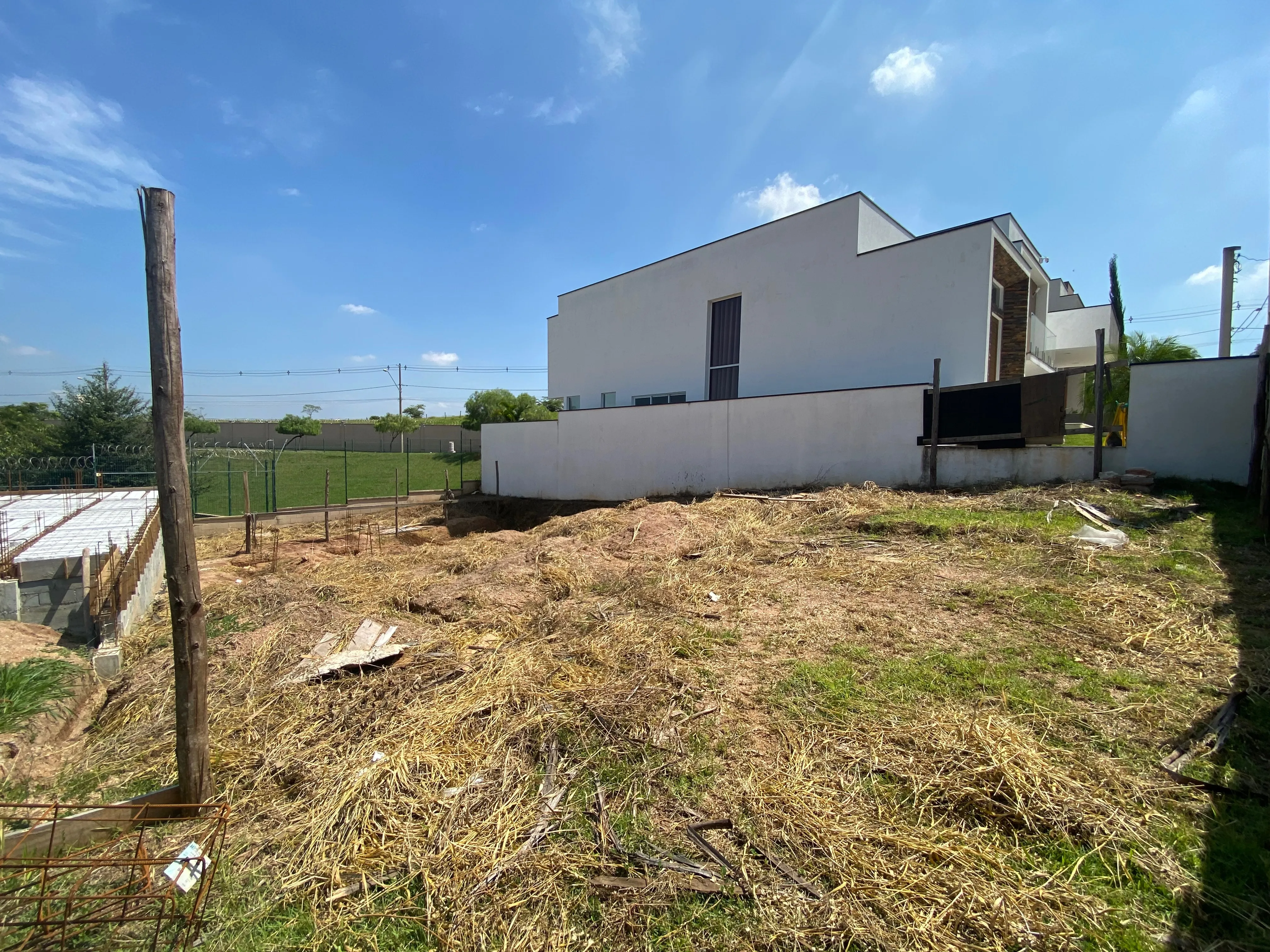 Imagem OPORTUNIDADE !! Excelente terreno de 300M² no Cond. Residencial Cyrela Esplanada