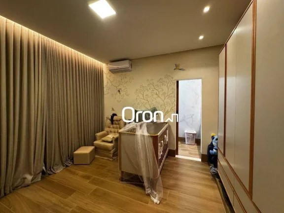 Imagem Casa com 3 dormitórios à venda, 213 m² por R$ 1.690.000,00 - Condomínio Parque dos Cisnes - Goiânia/GO