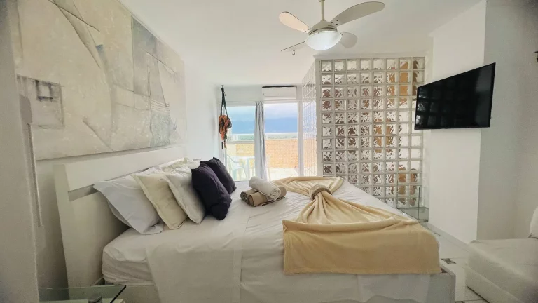 Imagem Flat à venda Riviera módulo 6 andar alto finamente decorado