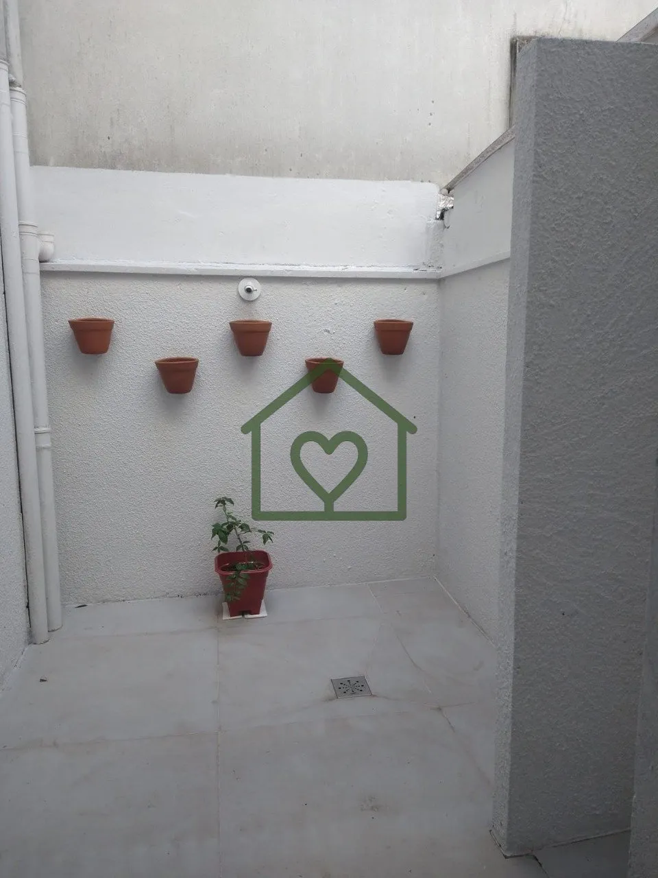 Imagem Lindo loft com pátio aberto, totalmente reformado e com ótima área externa. O imóvel conta com s...