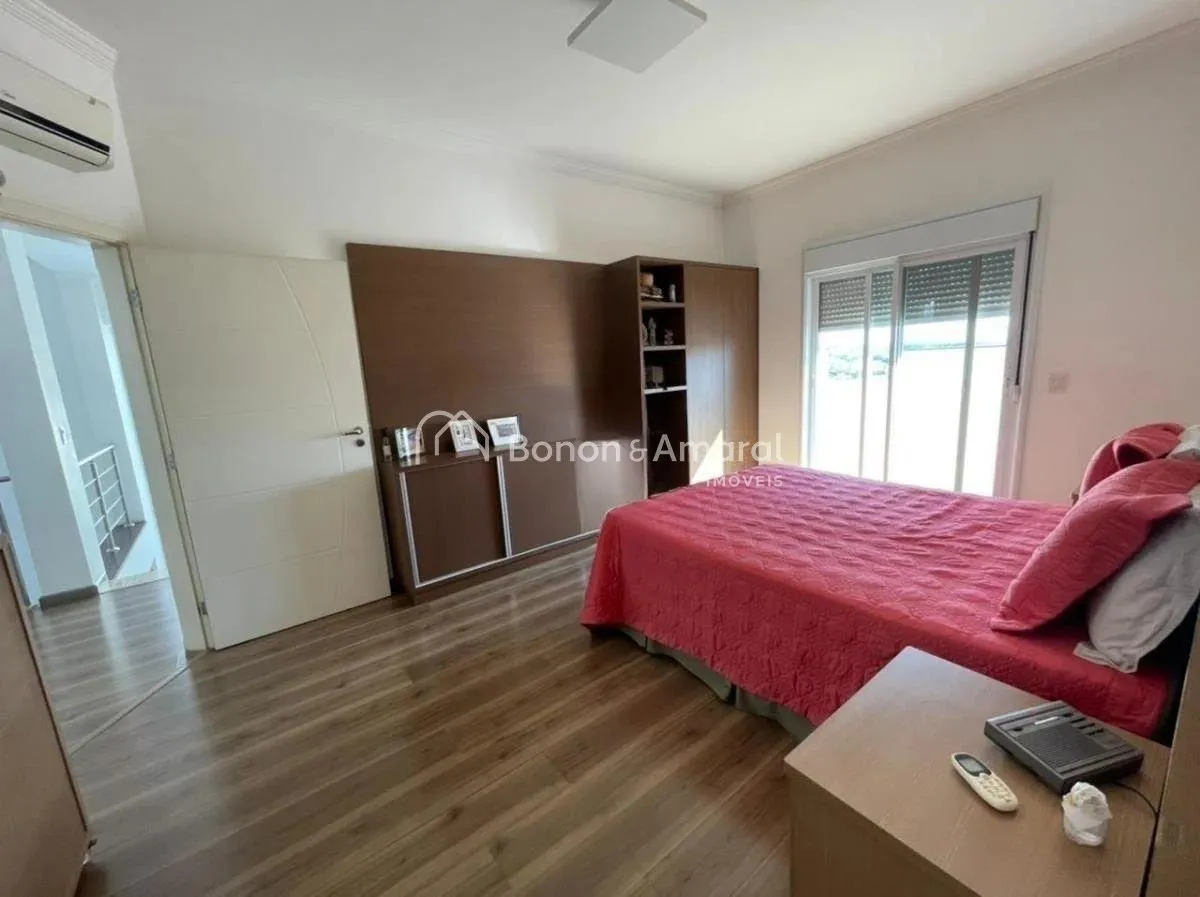 Imagem Casa à venda com 4 Quartos e 5 Banheiros no Swiss Park em Campinas - SP