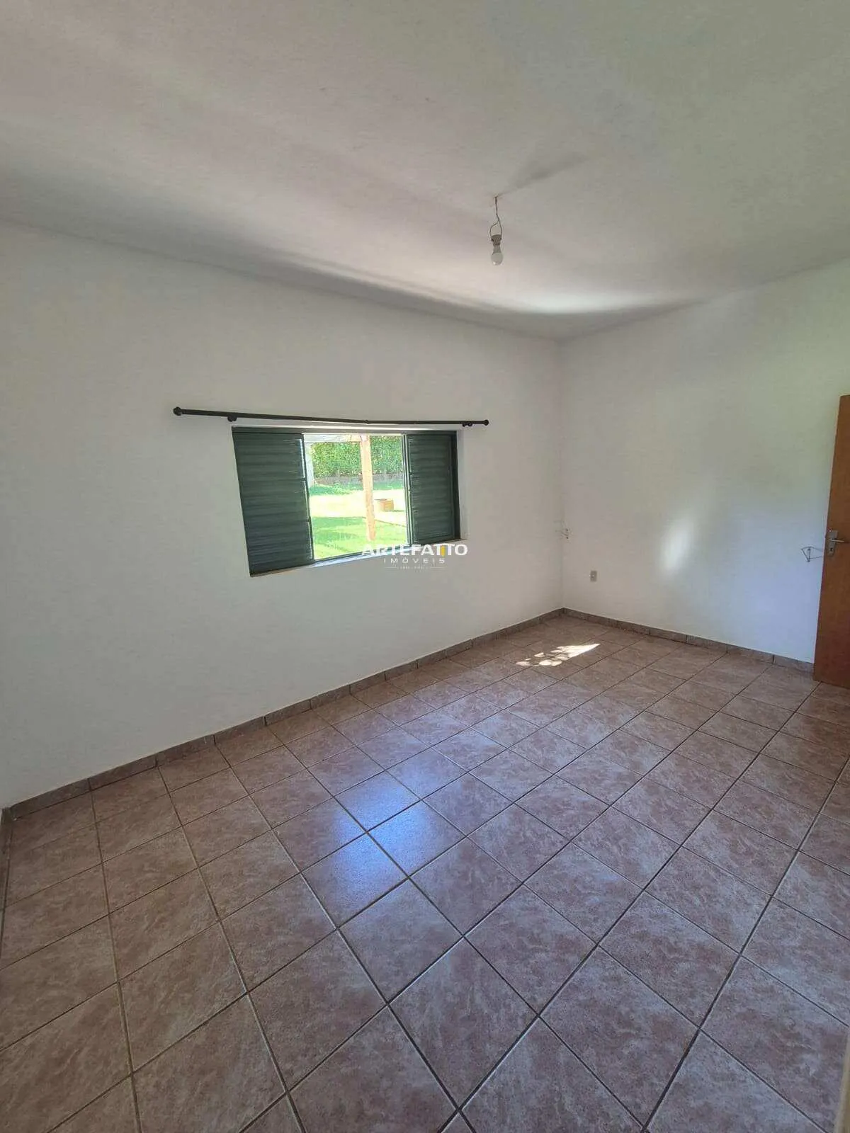 Imagem Chácara com Escritura à Venda em Franca/SP - 5.000 m2, Saída Ibiraci KM 4