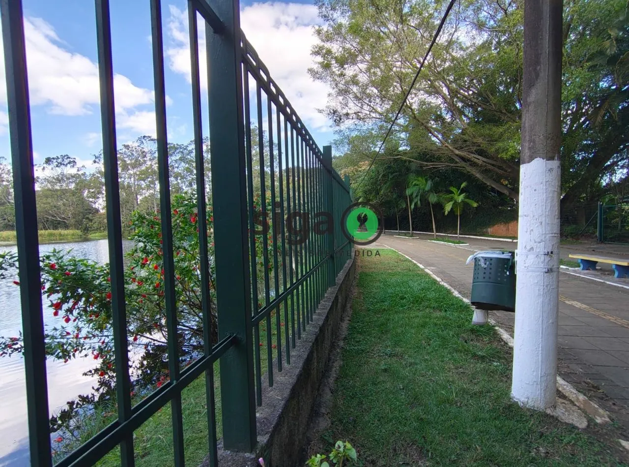 Imagem Casa no Bolsão de Interlagos com Piscina em terreno de 675m