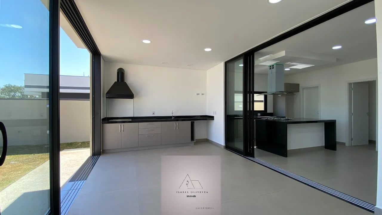 Imagem Casa de luxo à venda em Condomínio Vilas do Golfe, Itu-SP: 3 quartos, 3 suítes, 1 sala, 4 banheiros, 4 vagas de garagem, 246m².