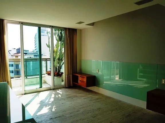 Imagem Cobertura com 5 Quartos à Venda, 680 m² em Icaraí - Niterói