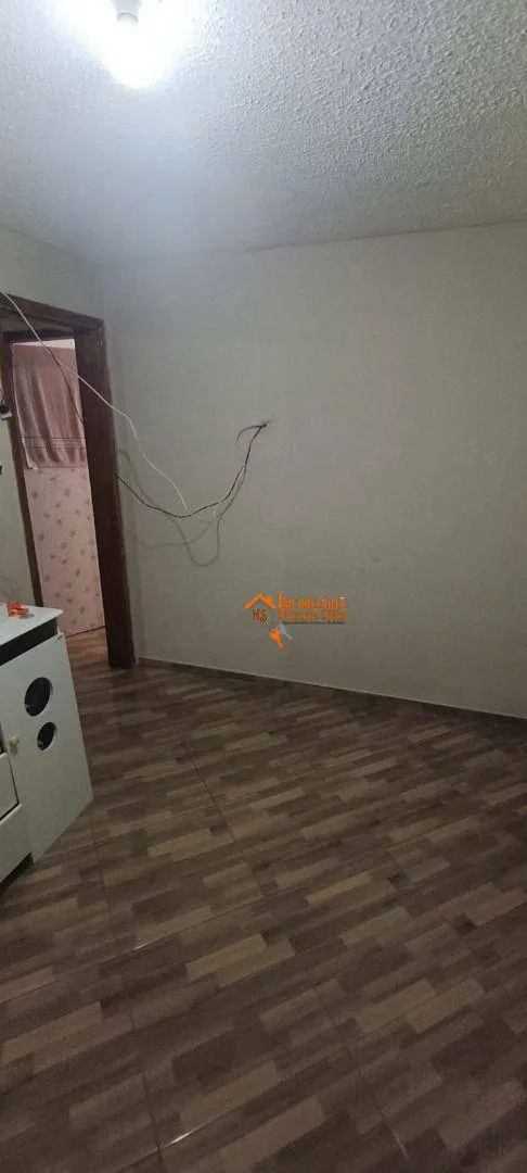 Imagem Apartamento com 2 dormitórios à venda, 44 m² por R$ 140.000,00 - Jardim Guilhermino - Guarulhos/SP
