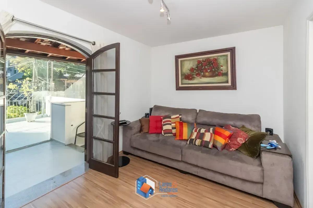 Imagem Casa no condomínio Parque das Mercês para venda com 5 quartos, sendo 4 suítes, 240m²