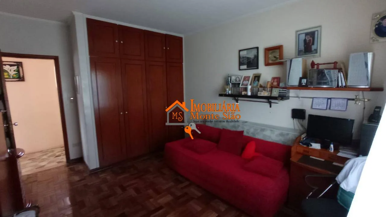 Imagem Casa com 2 dormitórios à venda, 400 m² por R$ 1.200.000,00 - Vila Galvão - Guarulhos/SP