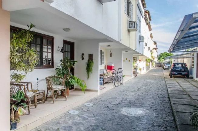 Imagem Casa com 3 Quartos à Venda, 106 m² em Recreio dos Bandeirantes - Rio de Janeiro