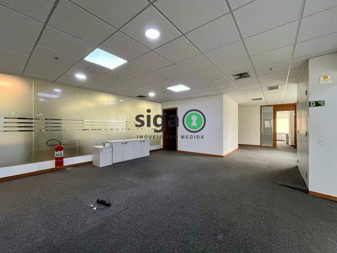 Imagem CONJUNTO COMERCILA COM 551 M² MOBILIADO PARA LOCAÇÃO NO BROOKLIN