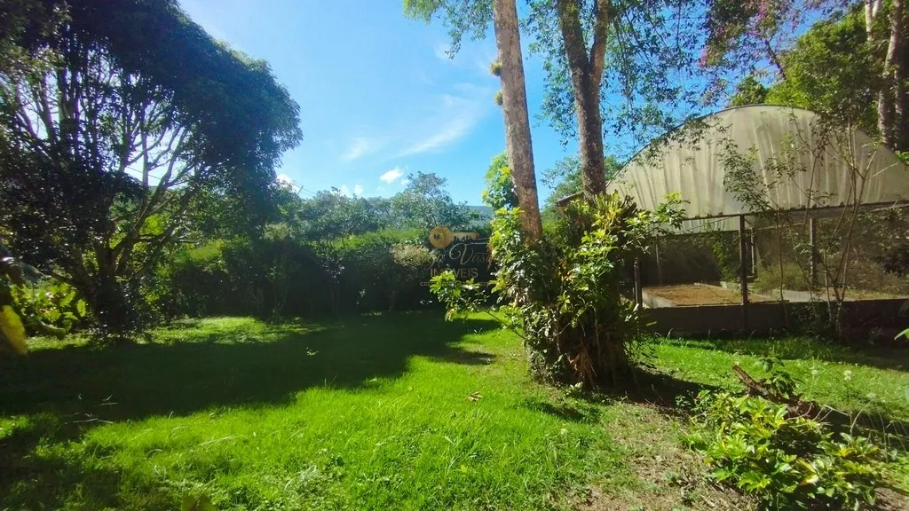 Imagem Terreno em Condomínio para Venda em Teresópolis / RJ no bairro Três Córregos