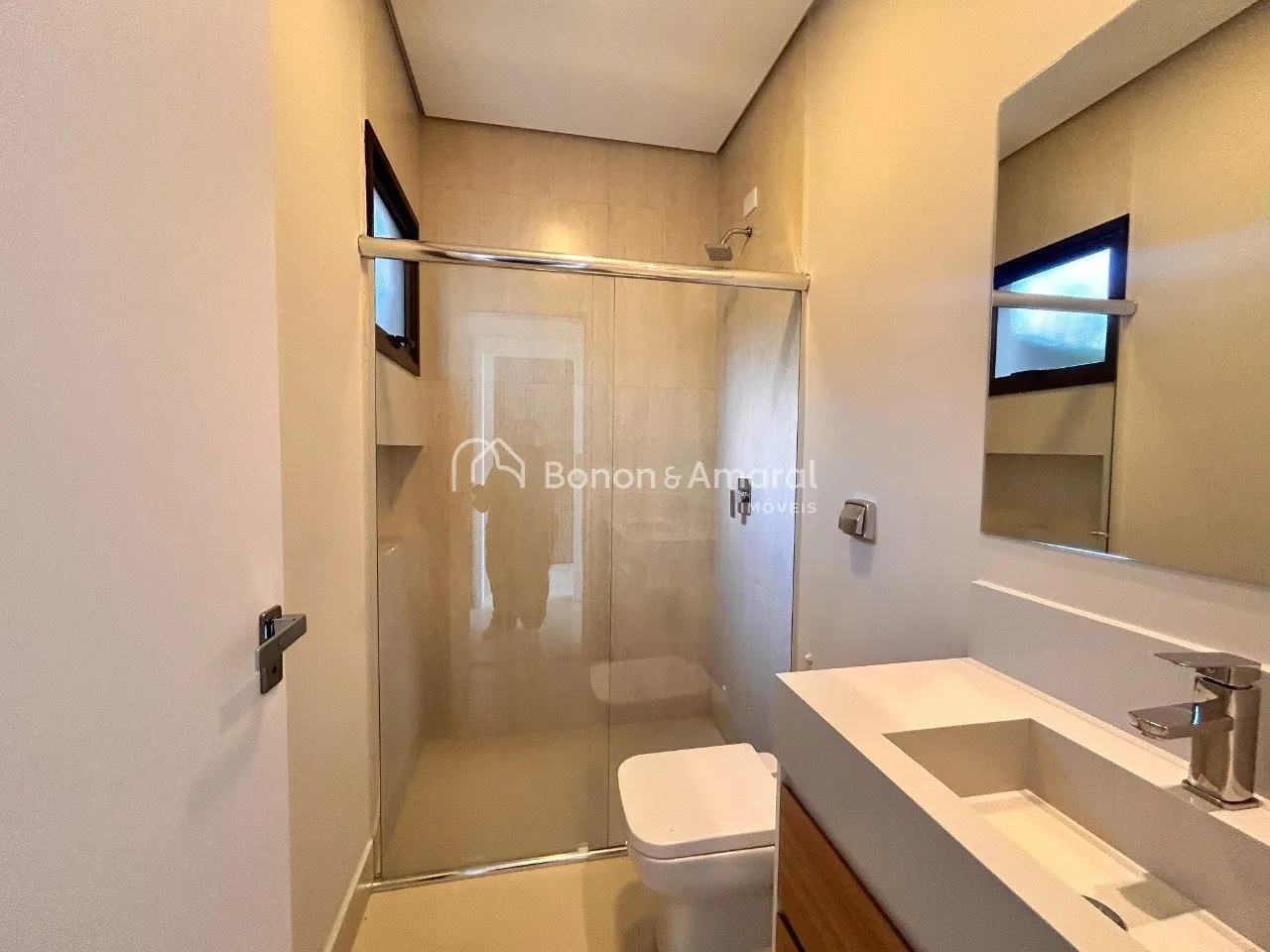 Imagem Casa contemporânea à venda no Condomínio Residencial Santorini - Paulínia/SP.