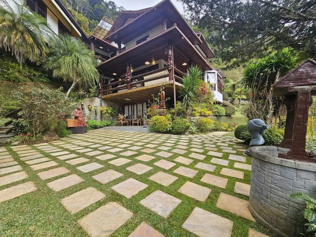 Imagem Casa em Condomínio para Venda em Teresópolis / RJ no bairro Carlos Guinle