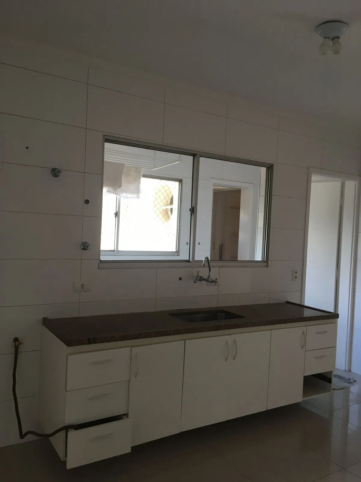 Imagem VENDO LINDO APARTAMENTO COM 03 DORMITÓRIOS NO BAIRRO SANTO AMARO!