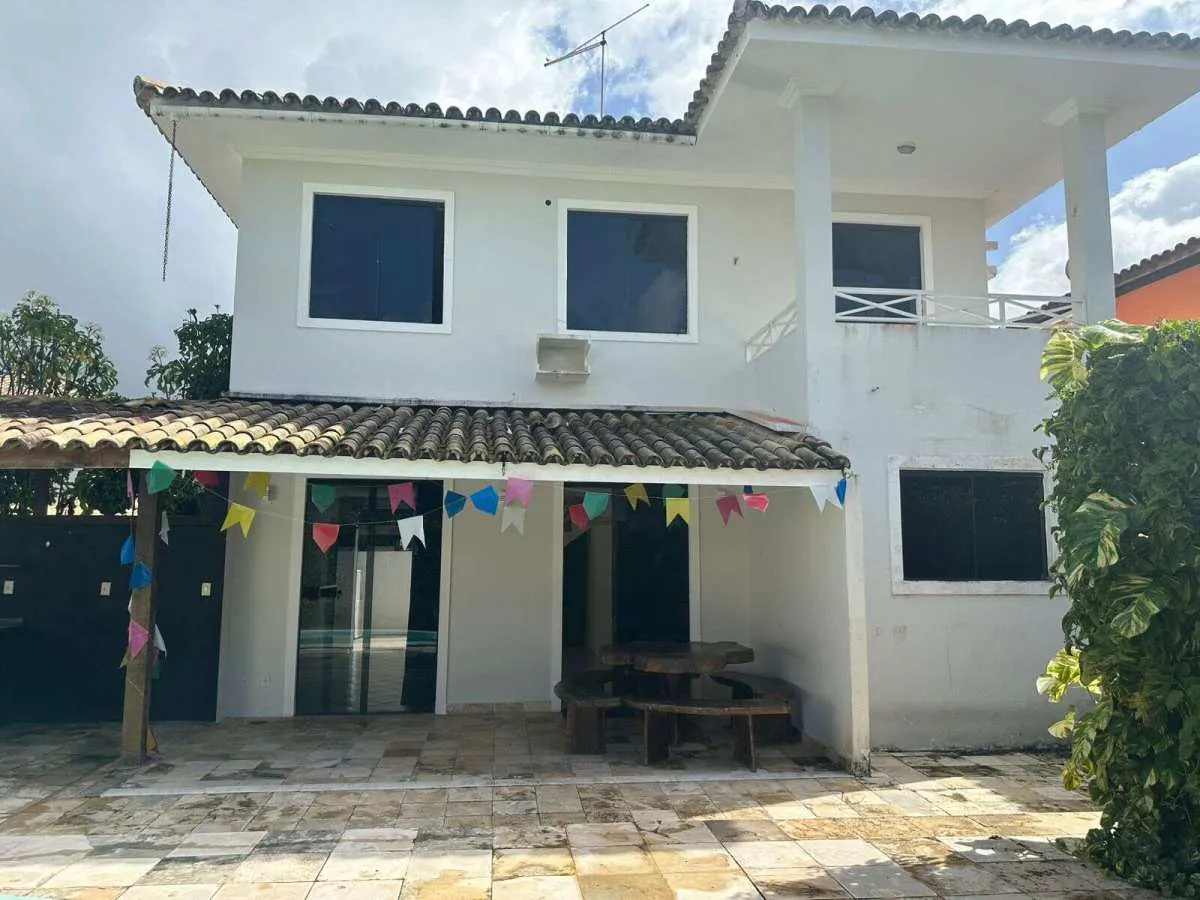 Imagem Casa de condomínio à venda em Lauro de Freitas, Buraquinho, com 3 quartos, 260m2