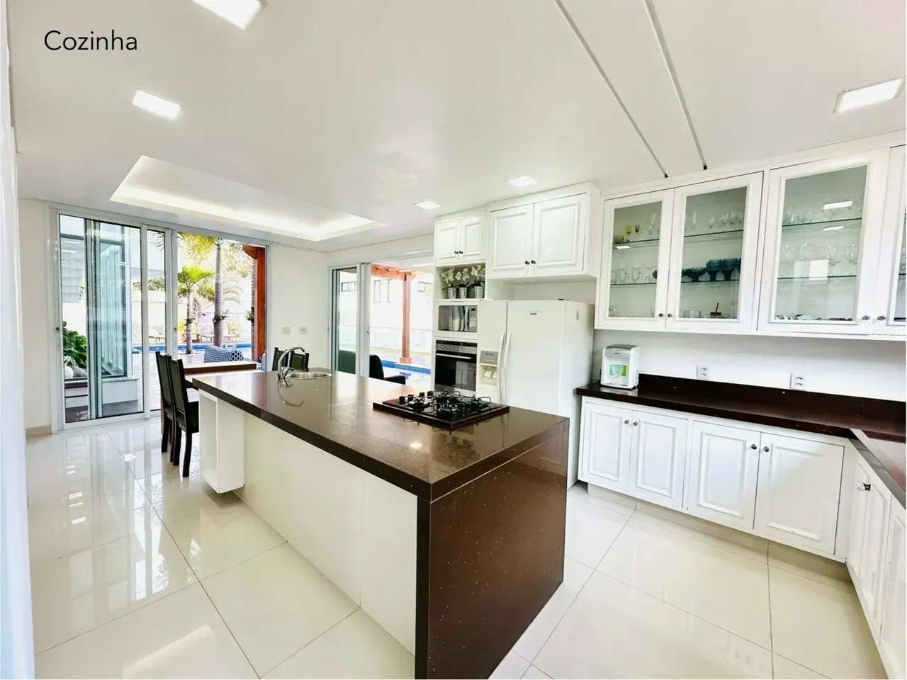 Imagem Casa Sobrado de 650m², Localizada no Condomínio Bosques do Junqueira em Tatuí/SP!