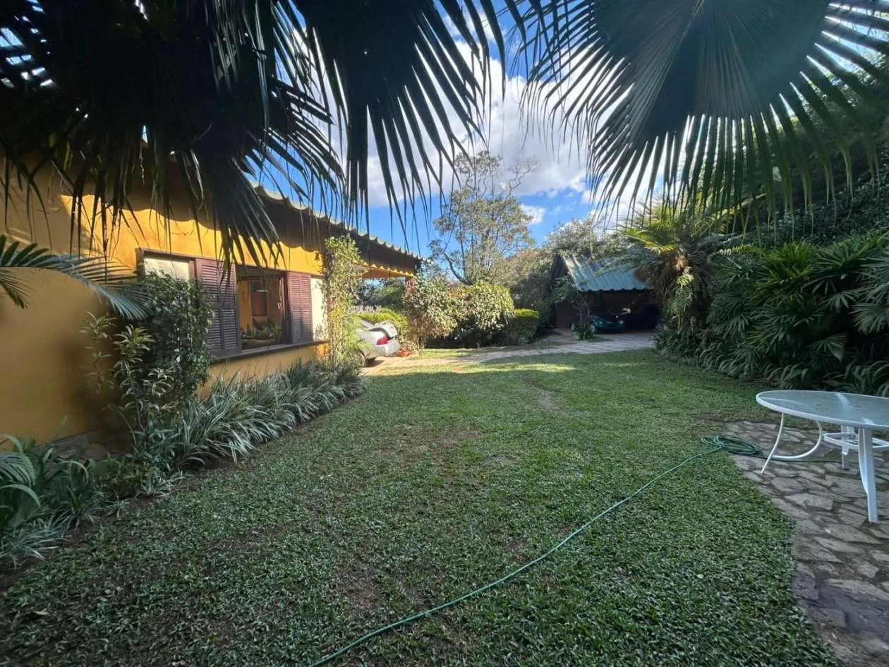 Imagem Casa para Venda em Petrópolis / RJ no bairro Itaipava