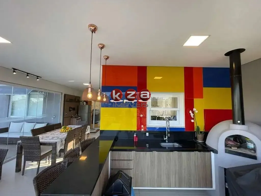 Imagem Casa de alto padrão a venda e locação, com 3 suites no Condomínio Residencial Villa Lombarda em Valinhos-SP