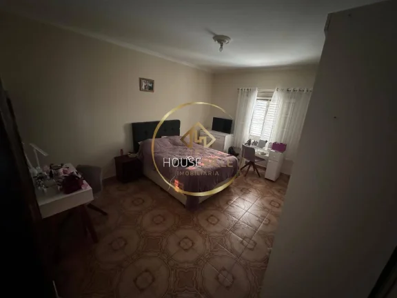 Imagem Casa Sobrado, 4 dormitórios ( 1 suíte), 5 vagas, Jardim Morumbi, Sjc.