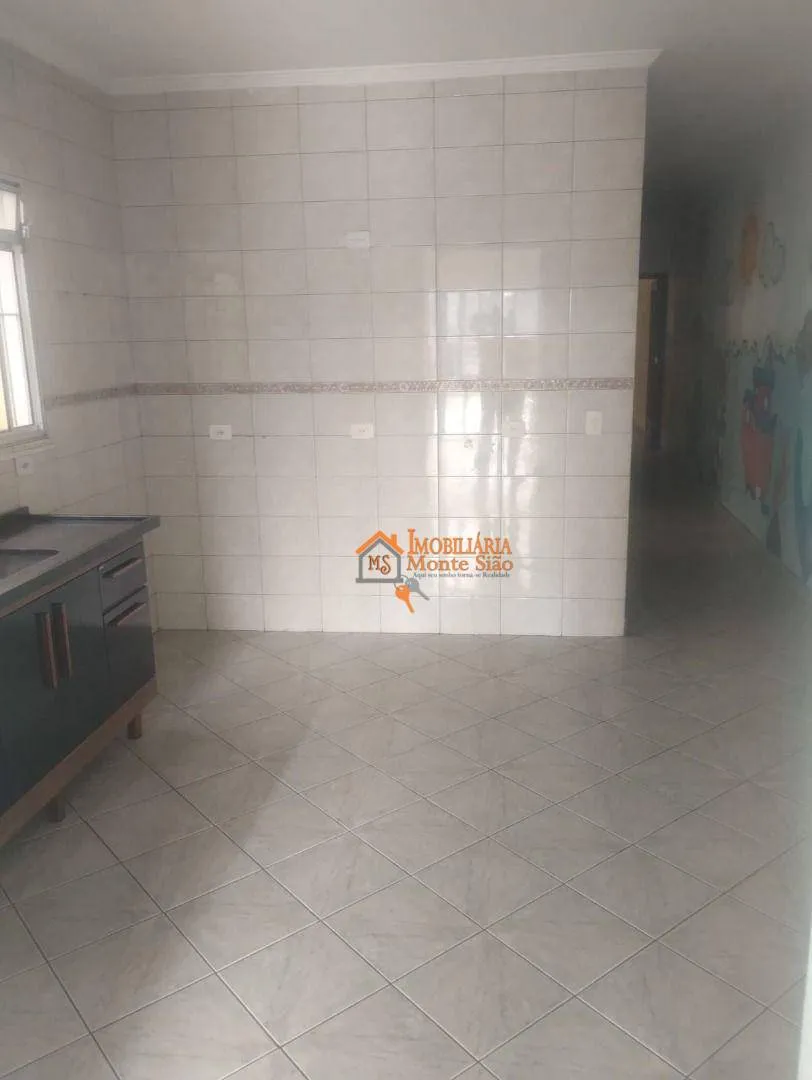 Imagem Sobrado com 3 dormitórios à venda, 300 m² por R$ 600.000,00 - Cidade Soberana - Guarulhos/SP