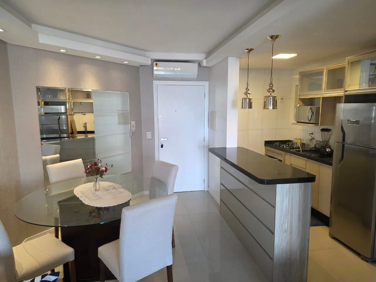 Imagem Apartamento 1 dormitório e churrasqueira, 1Box 550 m do mar, Capão da Canoa.